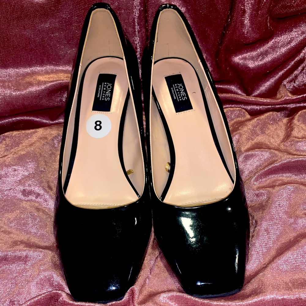 Jones NY Square toe Chunky Pump